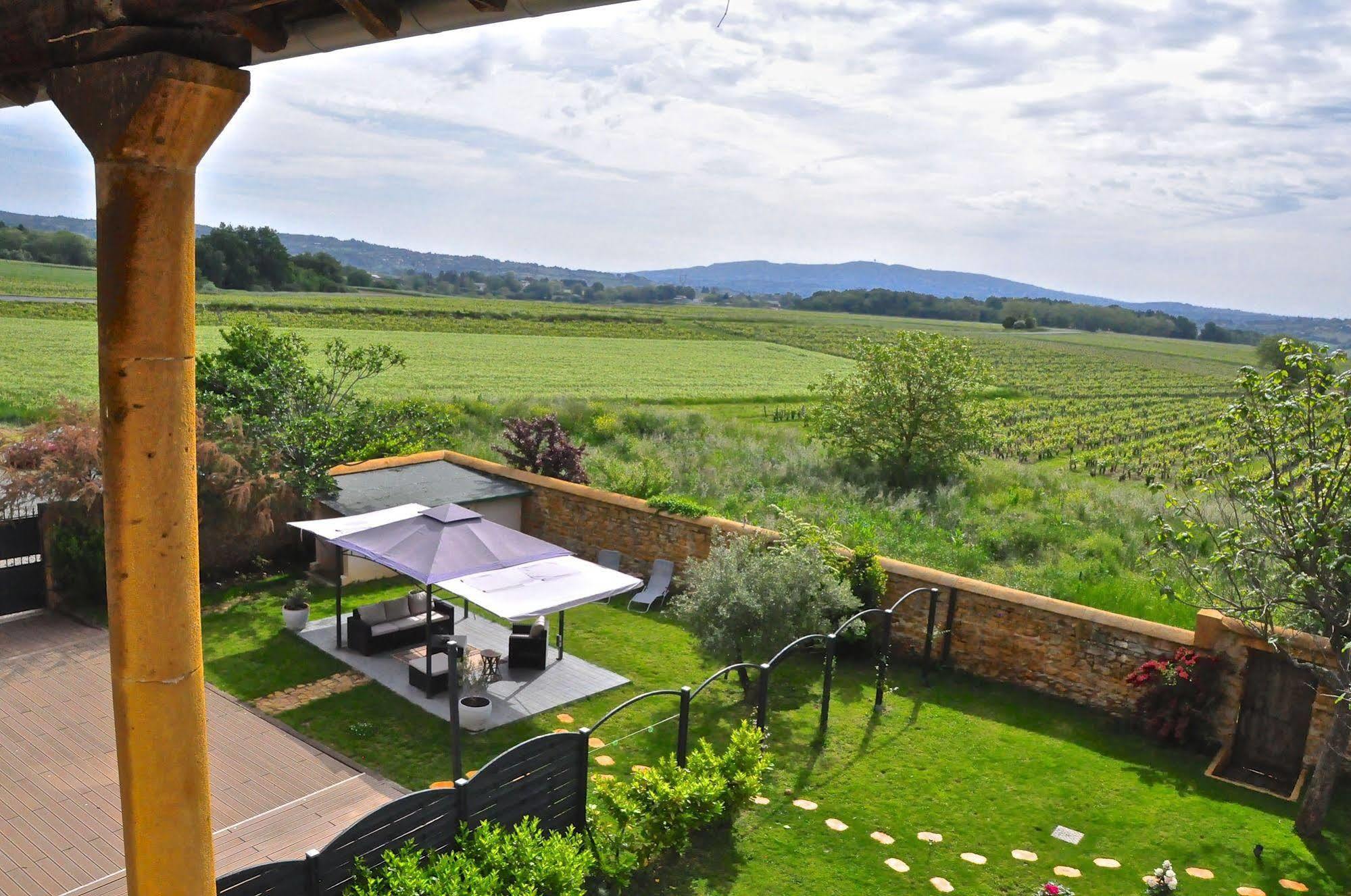 Le Clos Du Cher En Beaujolais Saint-Germain-Nuelles ภายนอก รูปภาพ