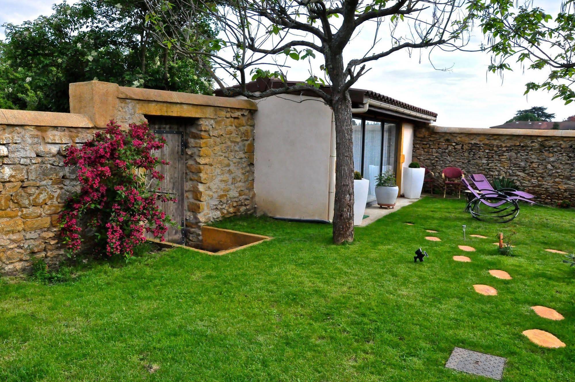 Le Clos Du Cher En Beaujolais Saint-Germain-Nuelles ภายนอก รูปภาพ